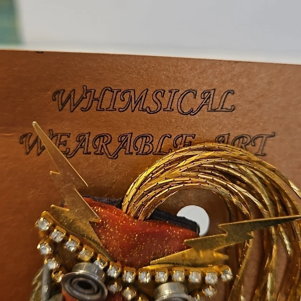 Greg Kevin Delaney Whimsical Face Brooch w/ Additional Saying Pin